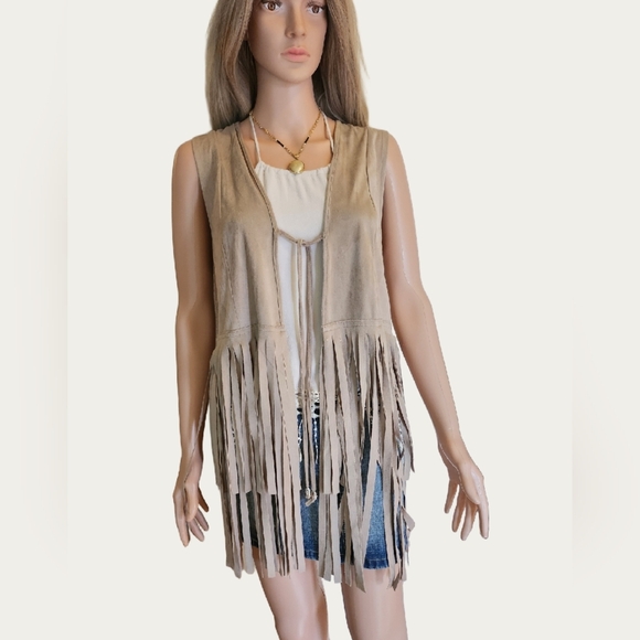 Bohemian/Western Tan Fringe Faux Suede Vest, EUC, Large - Picture 1 of 10